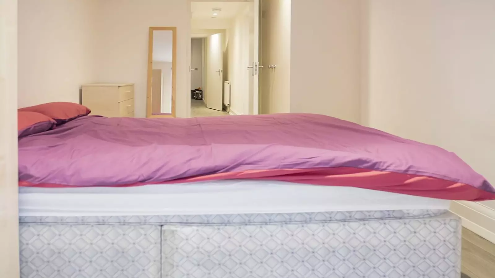 Room Tachbrook Street in City of Westminster