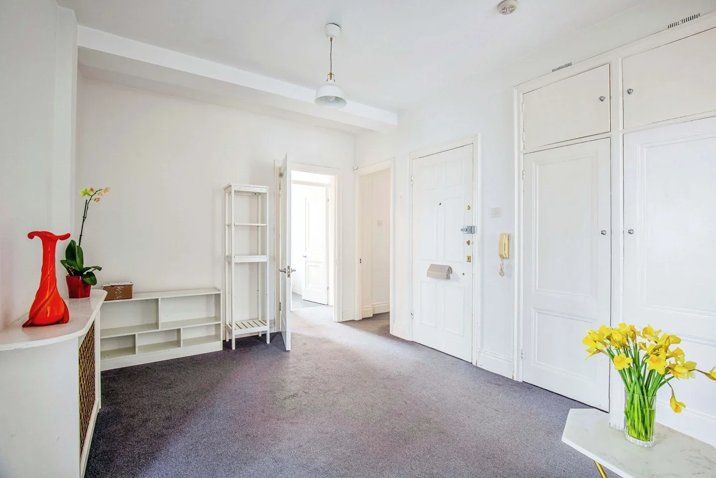 Flat Kensington Park Road in Greater London