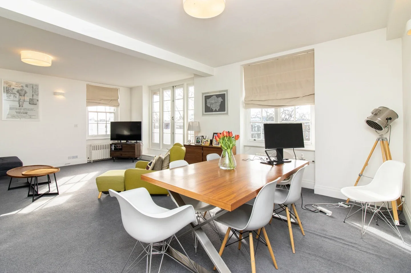Flat Kensington Park Road in Greater London
