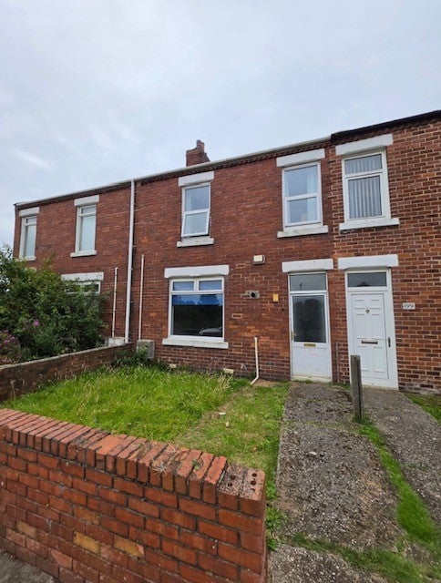 Flat Woodhorn Road in Ashington