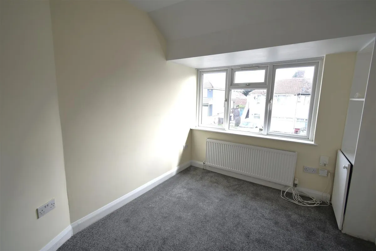 Flat Stafford Avenue in Slough