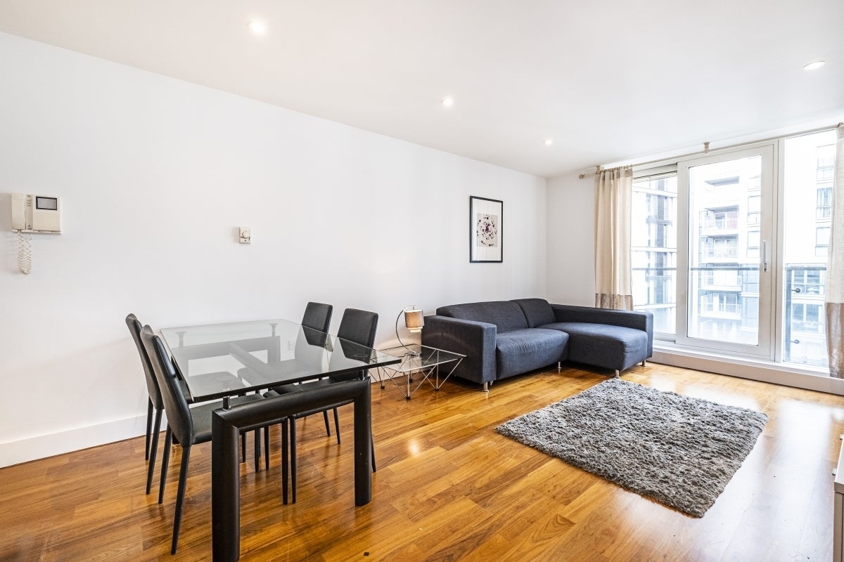 Flat Praed Street in City of Westminster