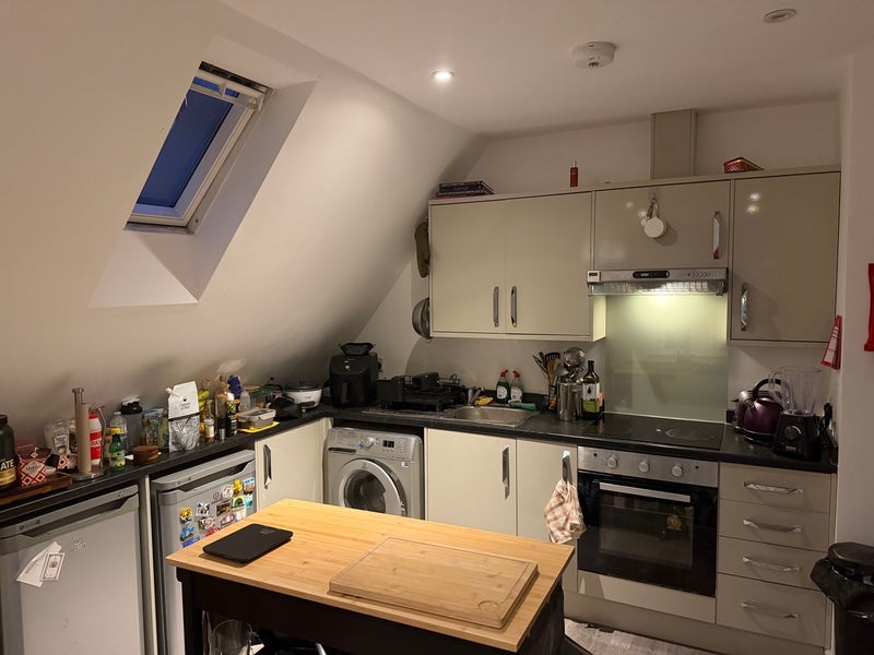 Room Green Lanes in Greater London