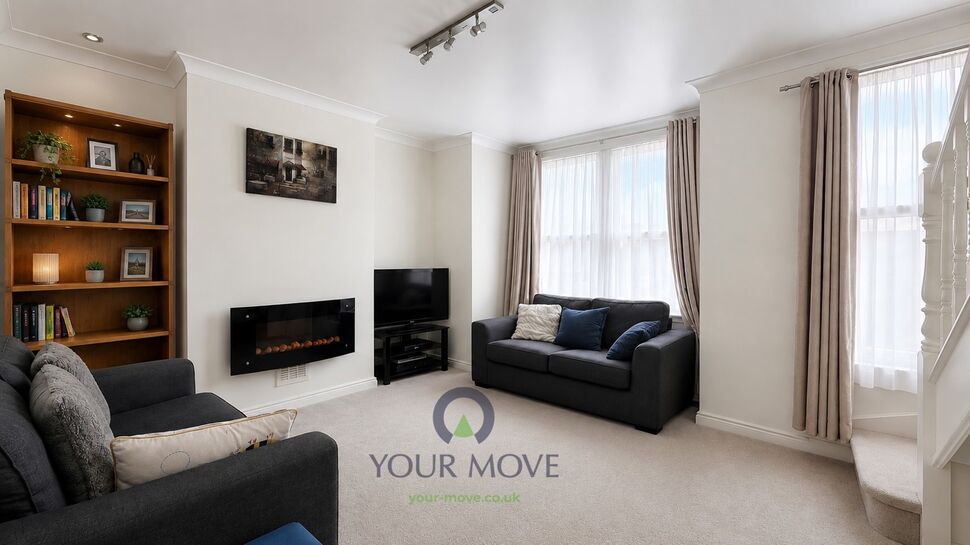 Flat Woolwich Road in Greater London