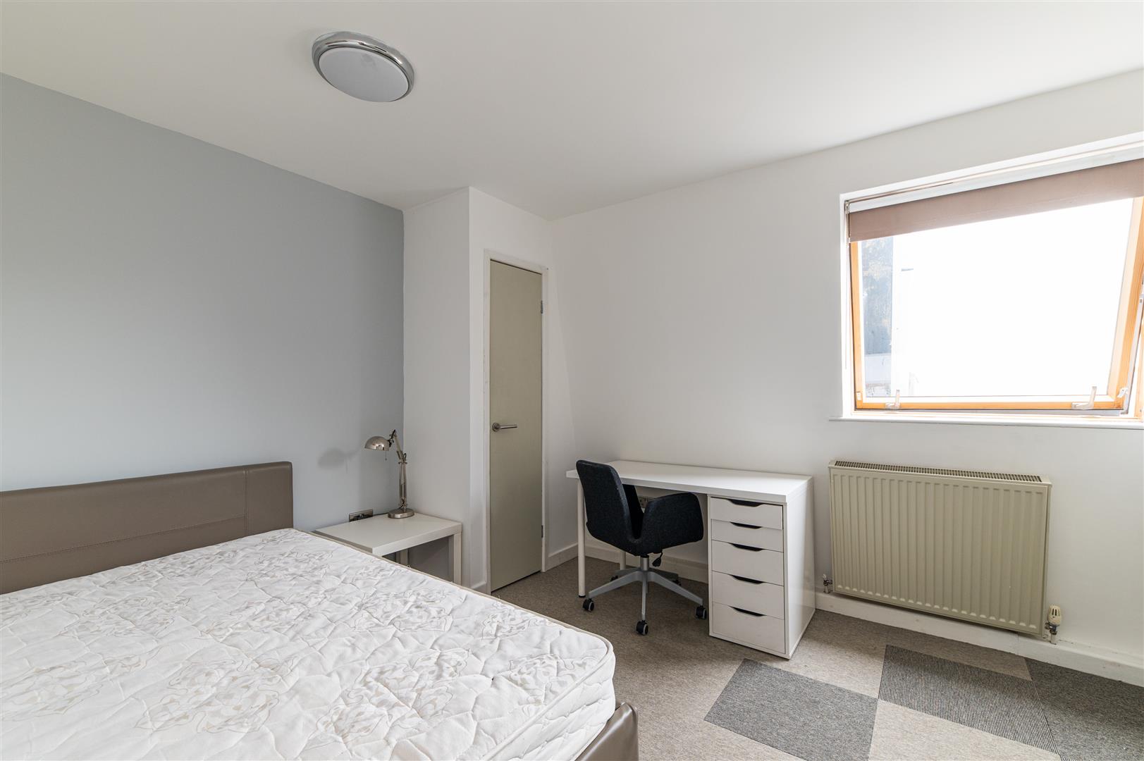 Flat Chillingham Road in Newcastle upon Tyne