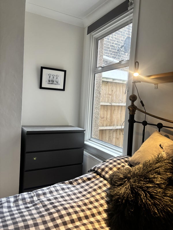 Room Homesdale Road in Greater London