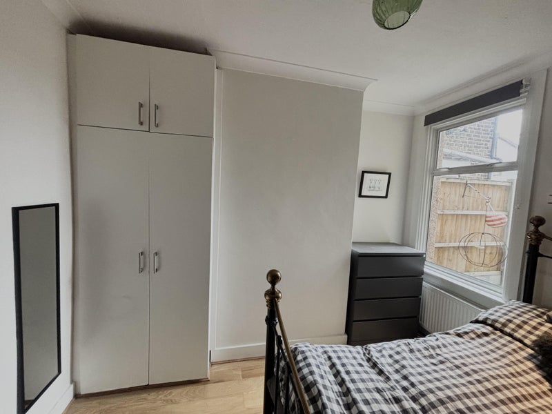 Room Homesdale Road in Greater London