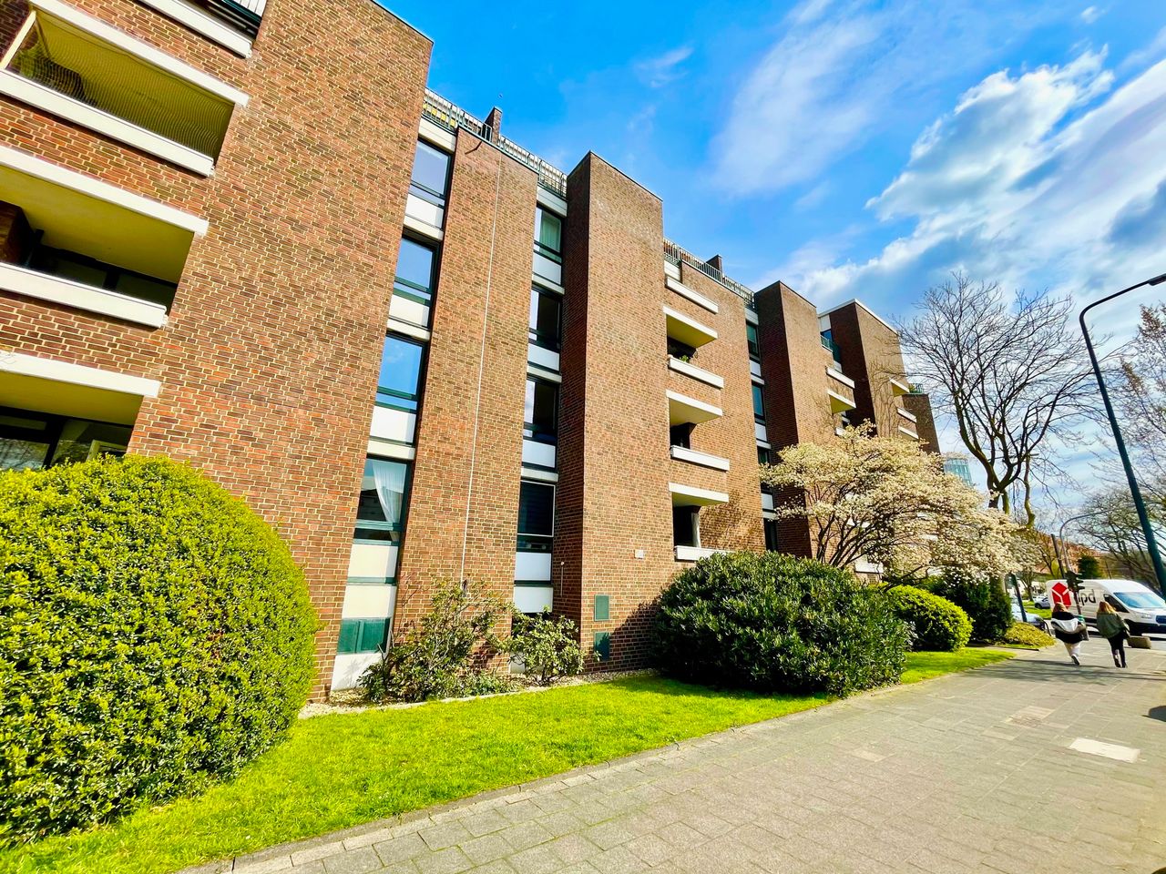 Wohnung Simrockstraße in Düsseldorf