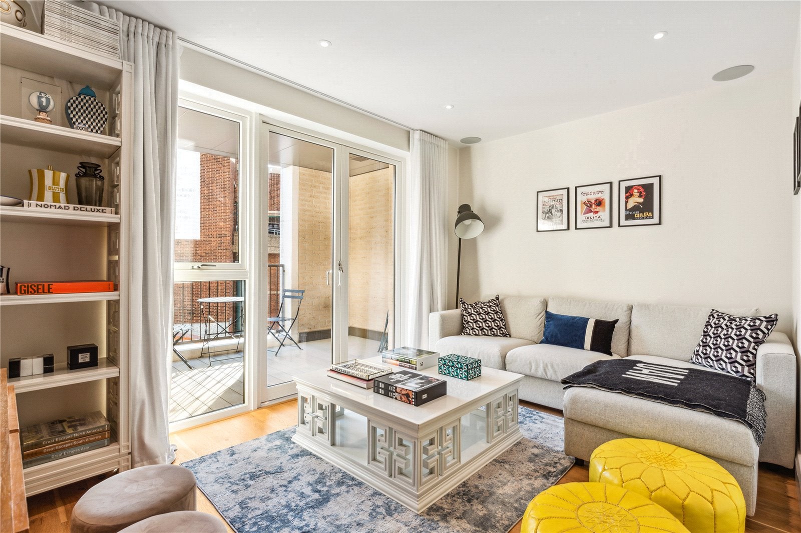 Flat Wornington Road in Greater London