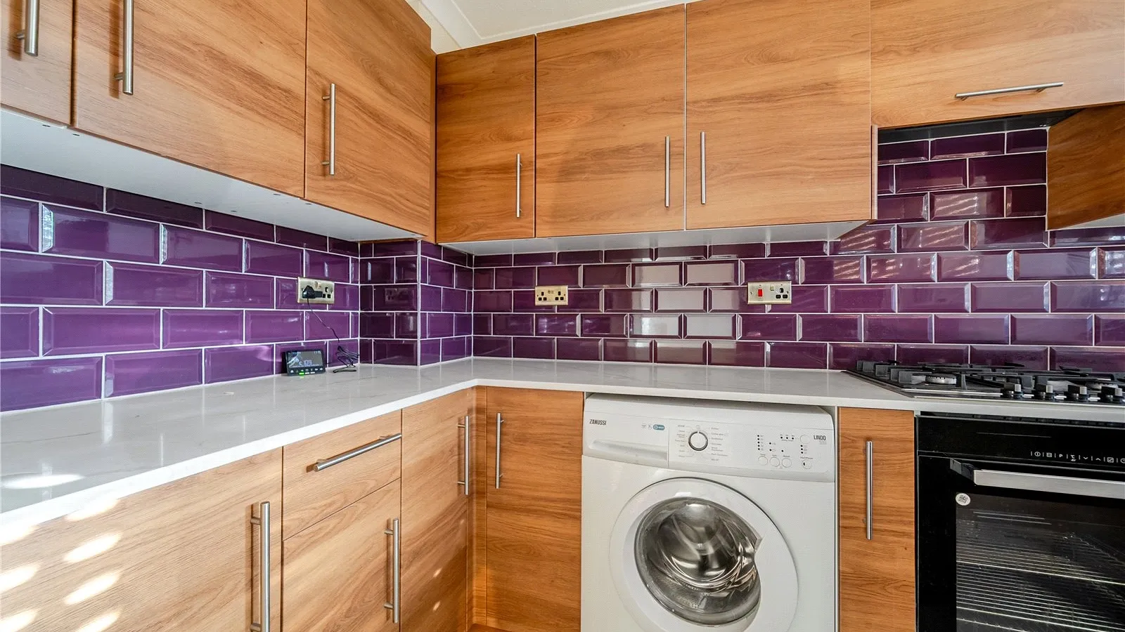 Flat Lincoln Road in Greater London