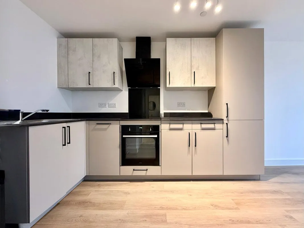 Flat Parkstone Road in Poole