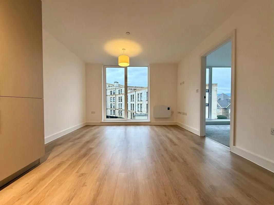 Flat Parkstone Road in Poole