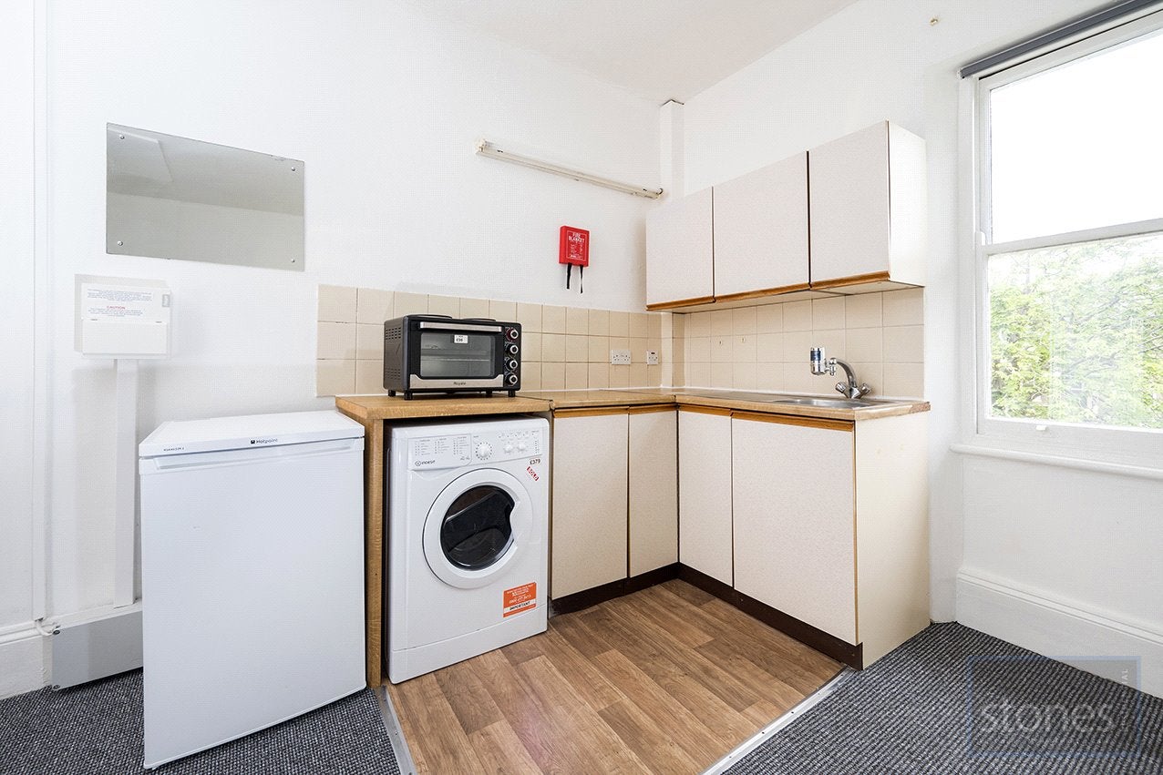 Flat Lancaster Grove in Greater London