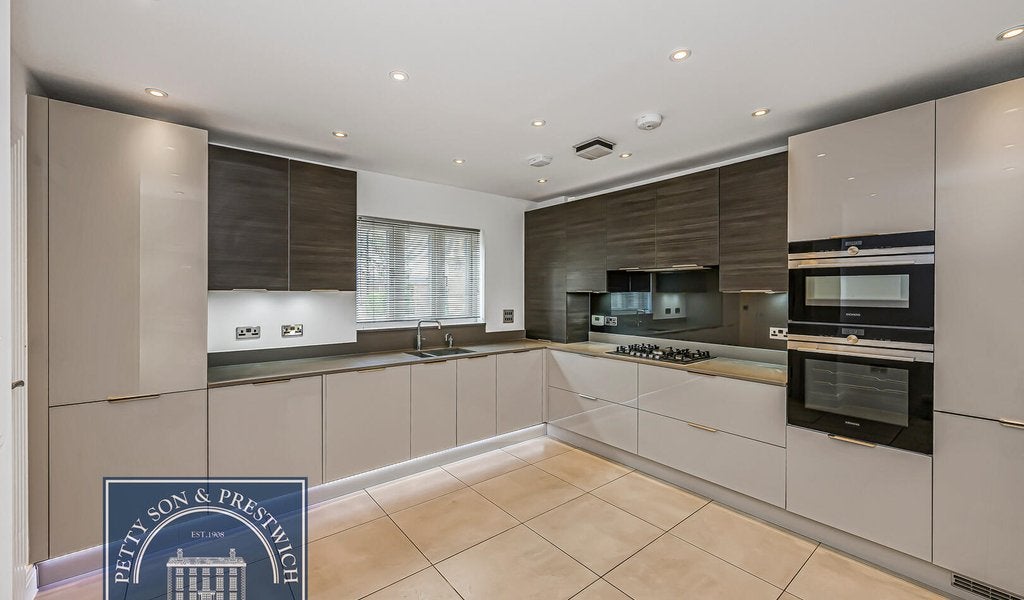 House New Mossford Way in Greater London