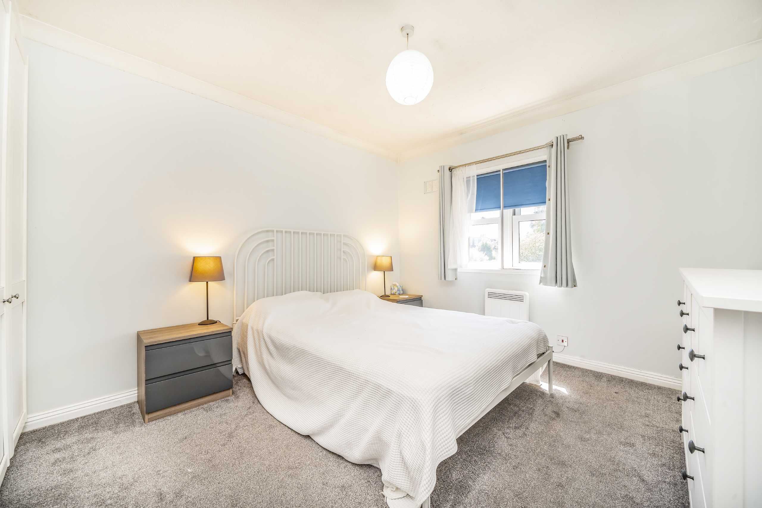 Flat Kingswood Terrace in Greater London