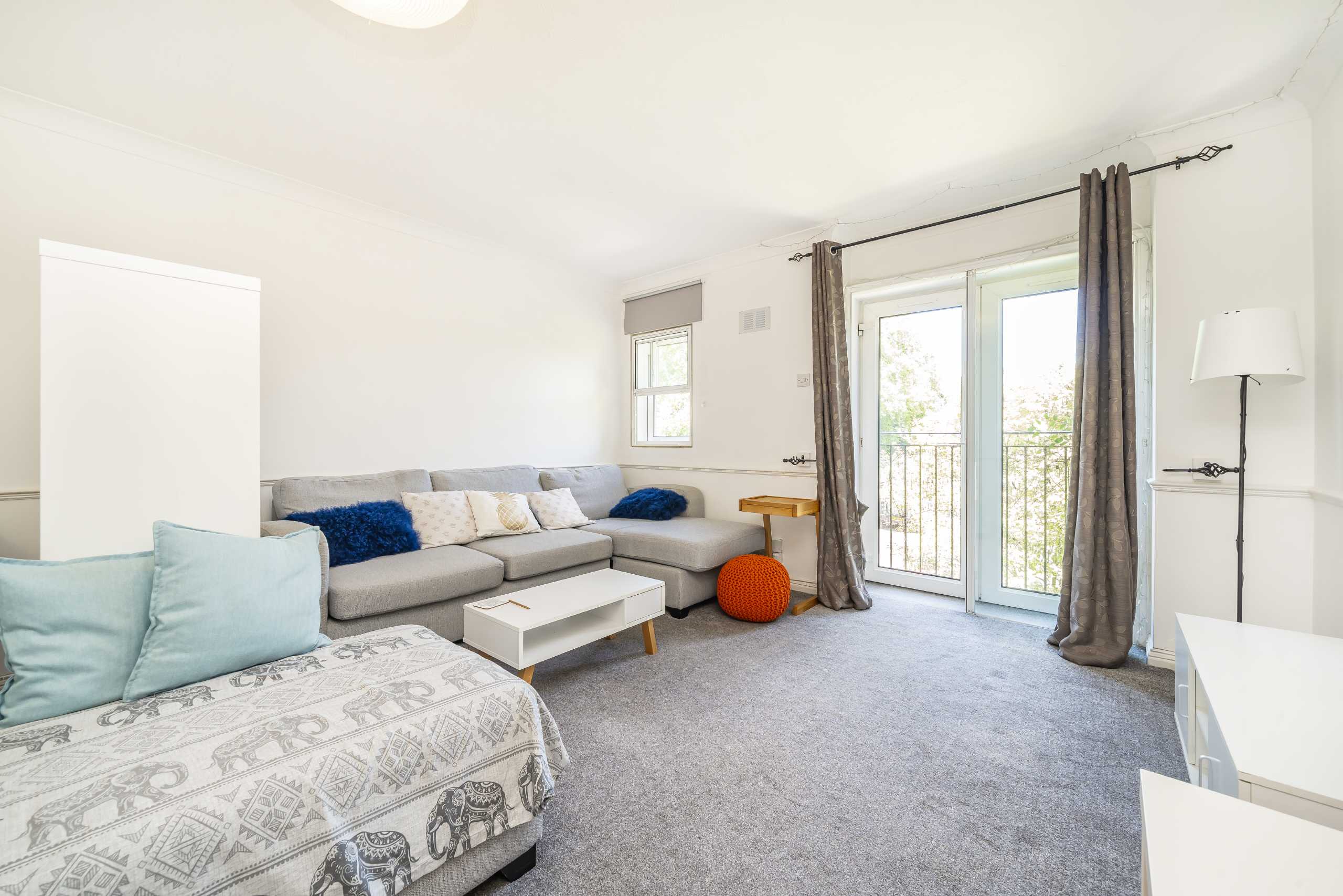 Flat Kingswood Terrace in Greater London