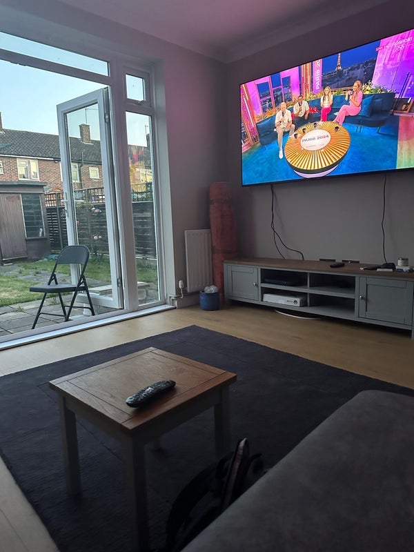 Room Boxgrove Road in Greater London