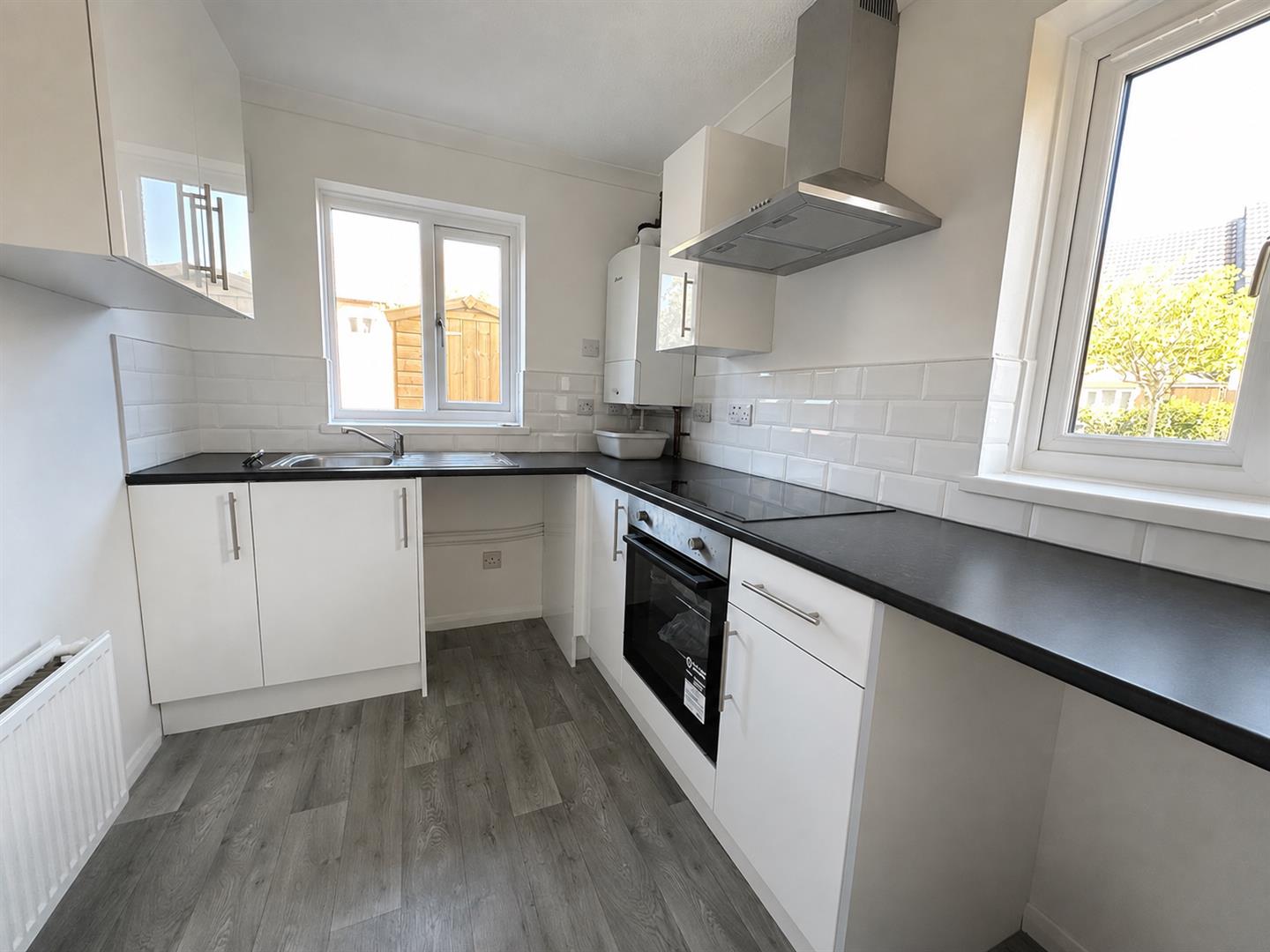 House Hawthorn Crescent in Yatton