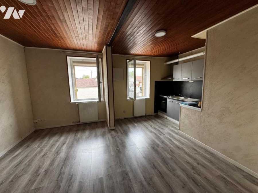 Flat Rue du Soleil in Damparis