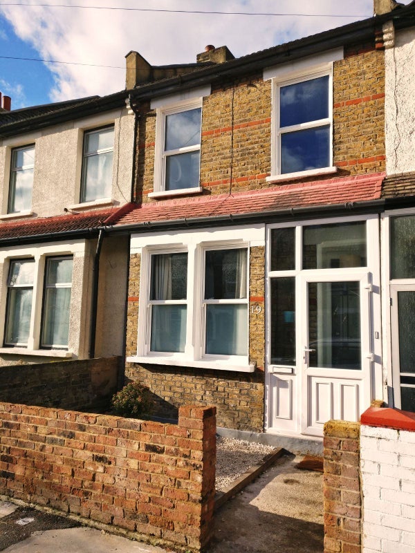 Room Edward Road in Greater London