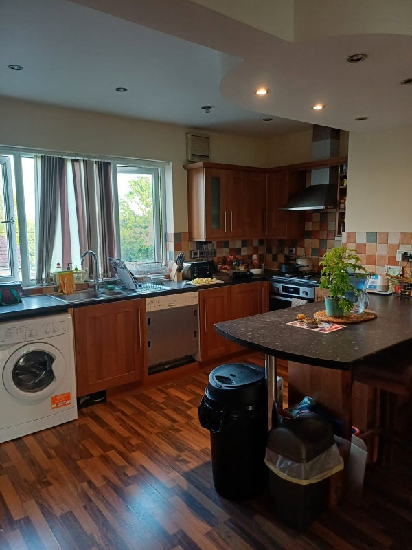 Room Weymoor Road in Birmingham
