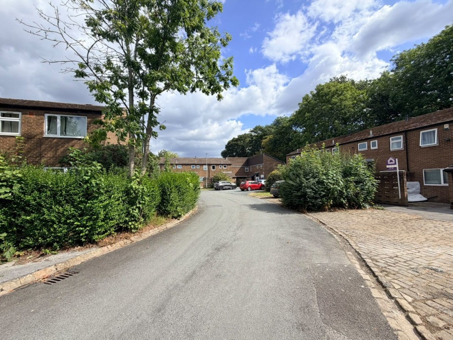 House Adel Wood Grove in Leeds