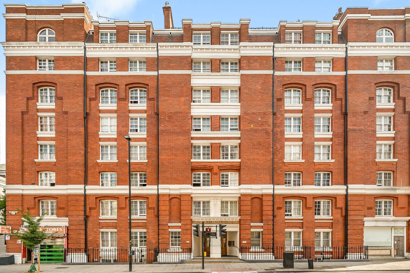 Flat Hastings Street in Greater London