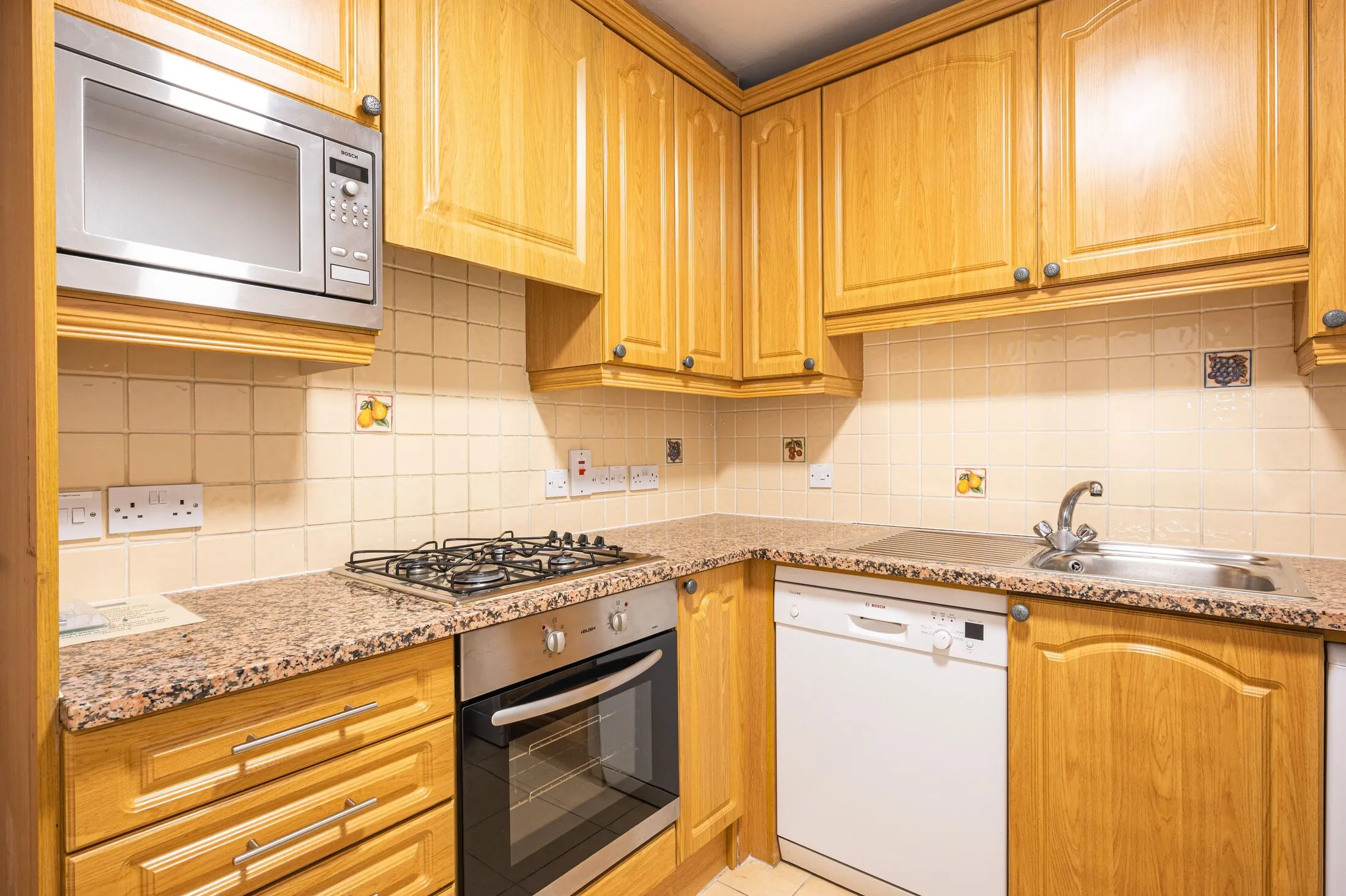 Flat Clarges Street in City of Westminster