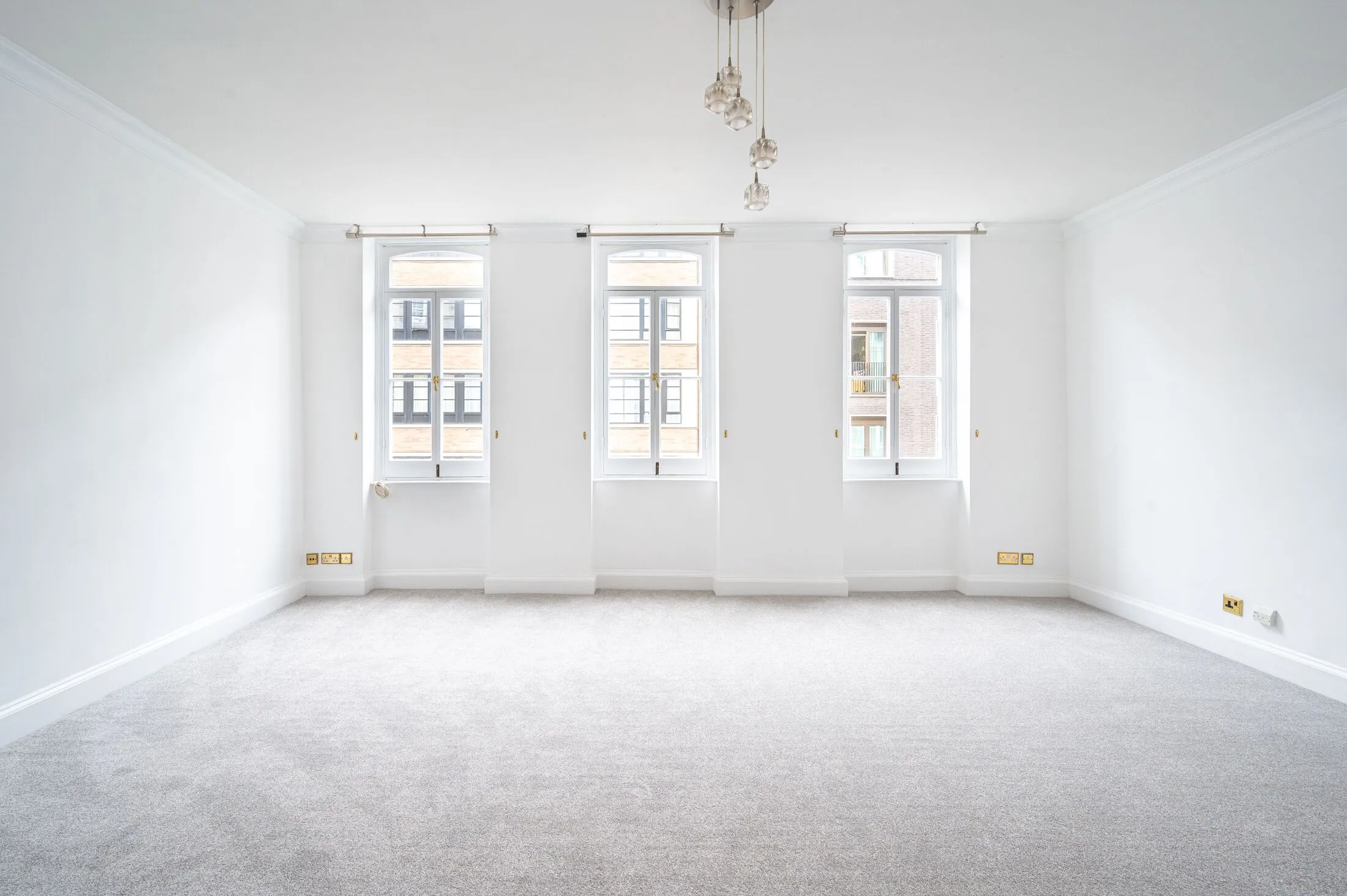 Flat Clarges Street in City of Westminster