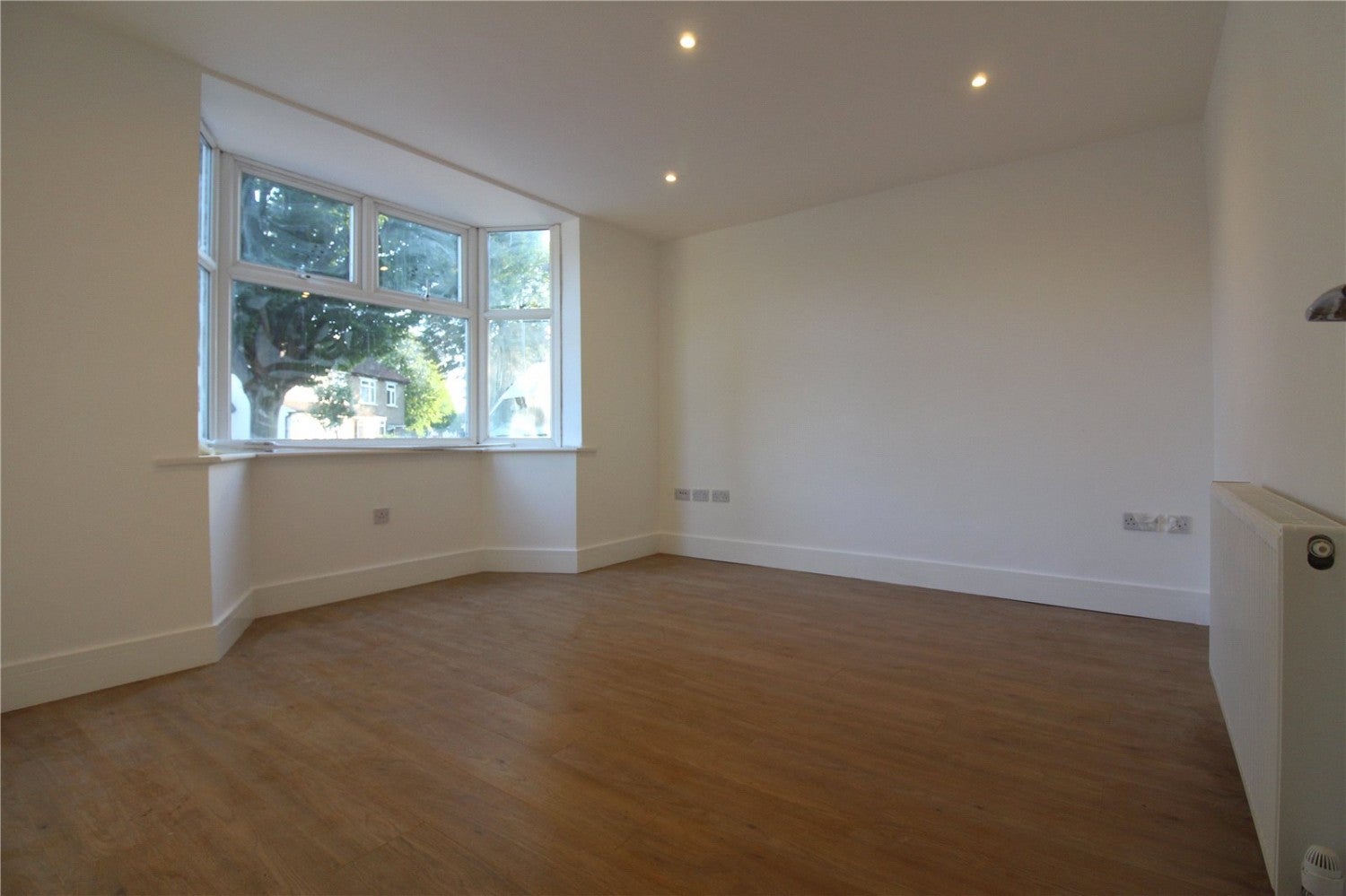 House Halsbury Road East in Greater London