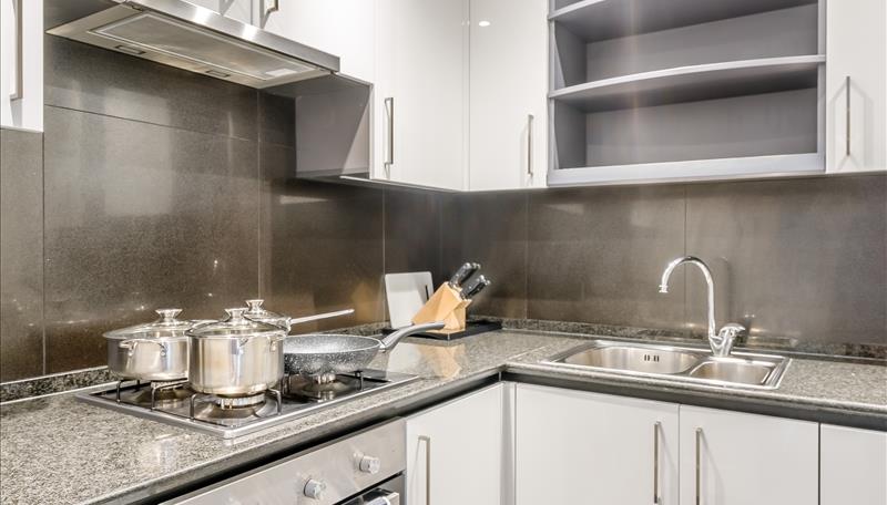 Flat Westferry Circus in Greater London