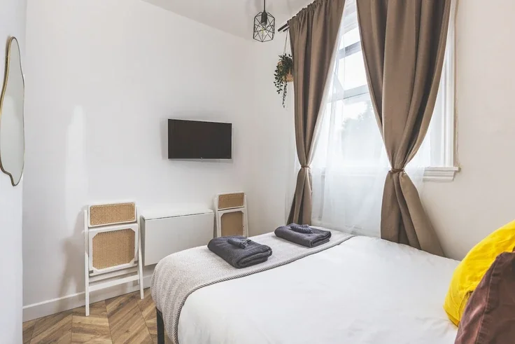 Flat Kelvin Road in Greater London