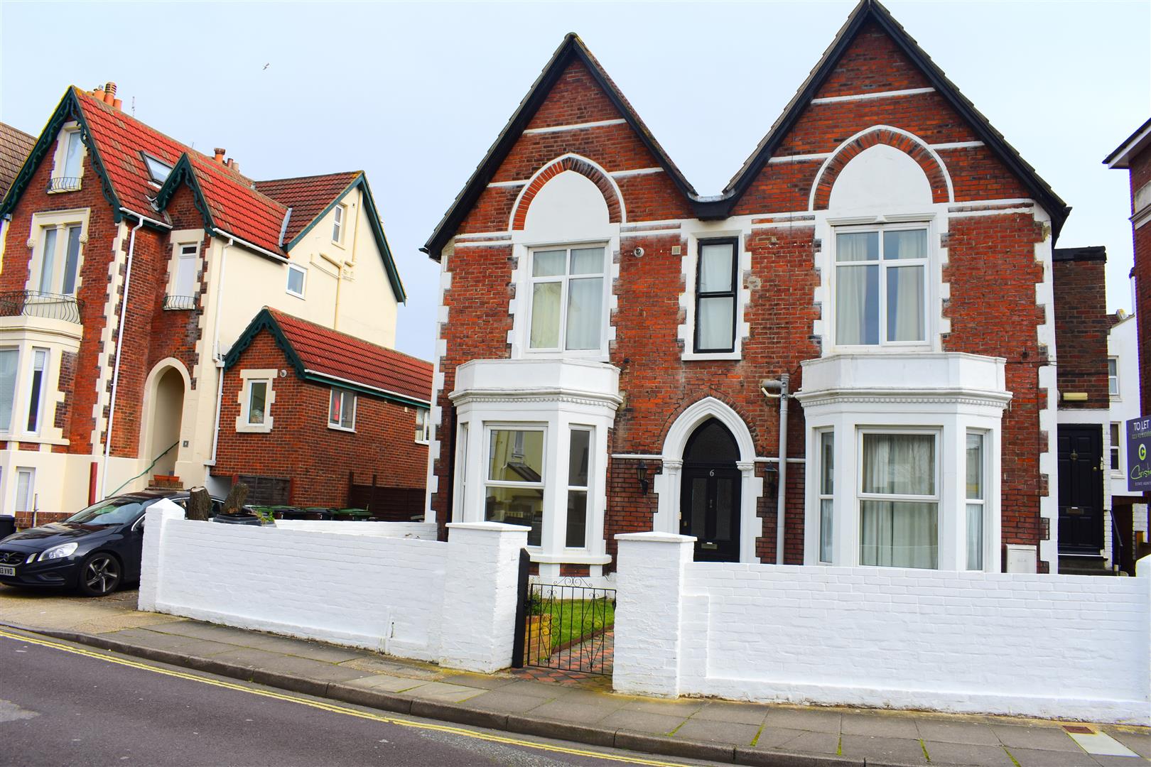 Flat Kenilworth Road in Portsmouth