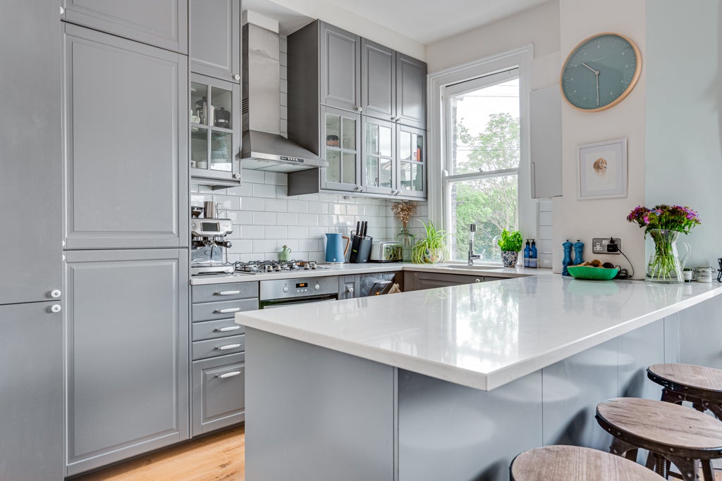 Flat Brailsford Road in Greater London