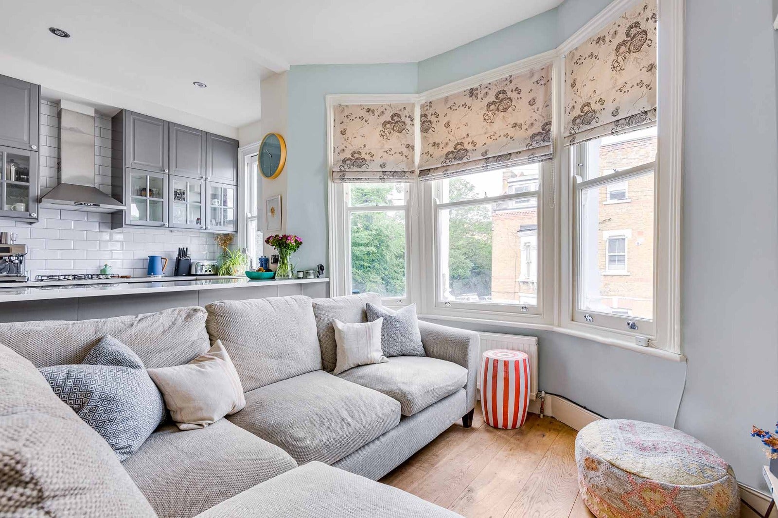 Flat Brailsford Road in Greater London