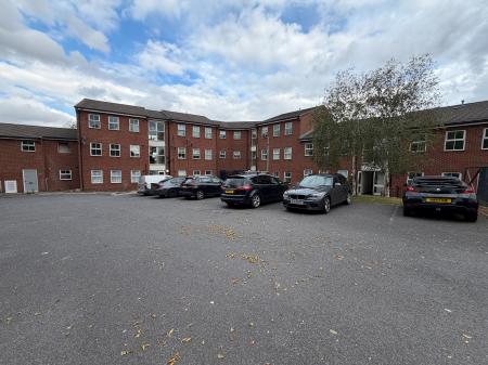 Flat Packington Avenue in Birmingham