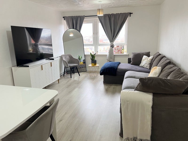 Room Helenvale Street in Glasgow