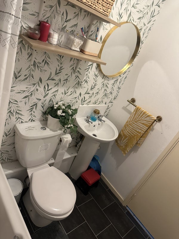 Room Helenvale Street in Glasgow