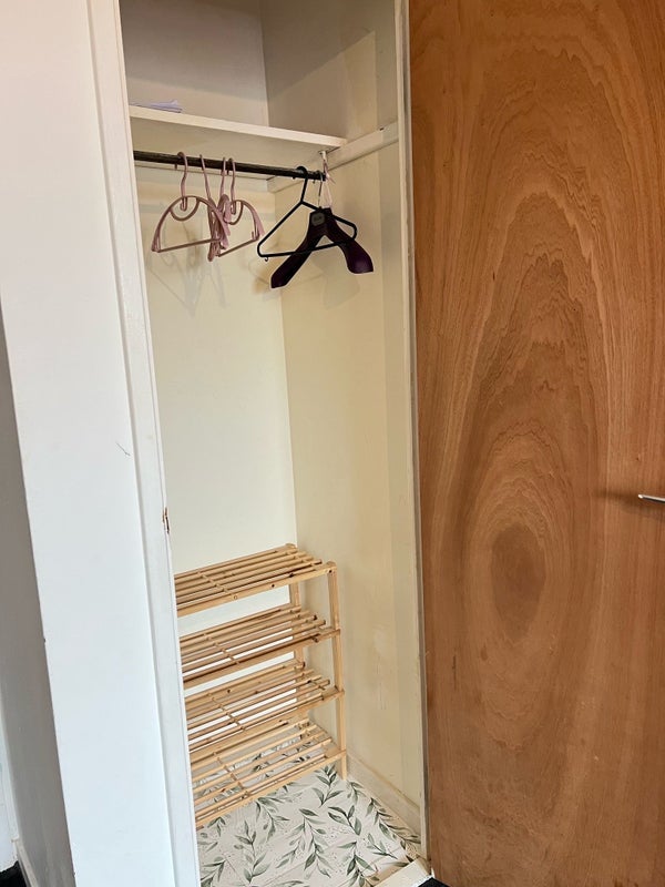 Room Helenvale Street in Glasgow