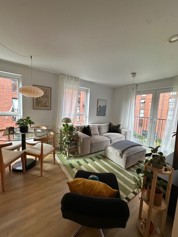 Room Sillavan Way in Salford