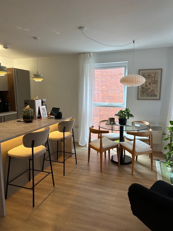 Room Sillavan Way in Salford