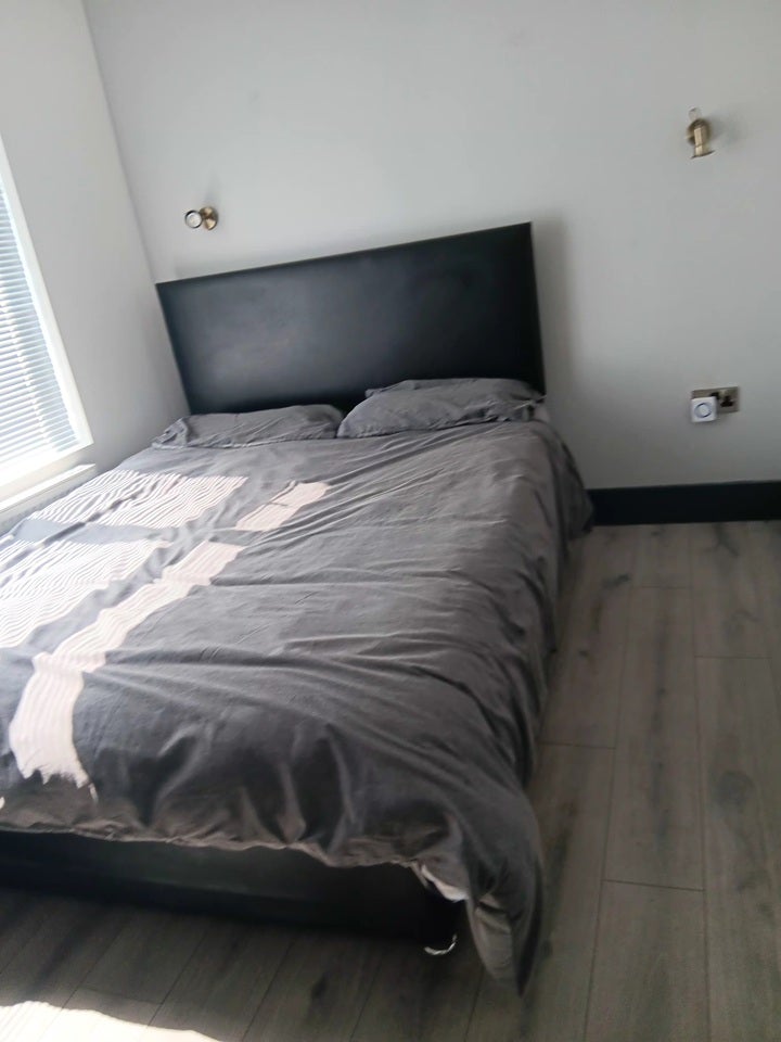 Room Priestfield Road in Gillingham