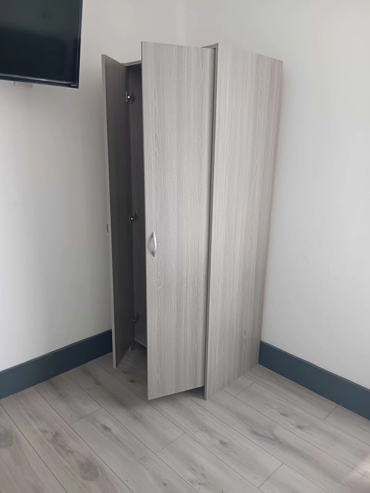 Room Priestfield Road in Gillingham