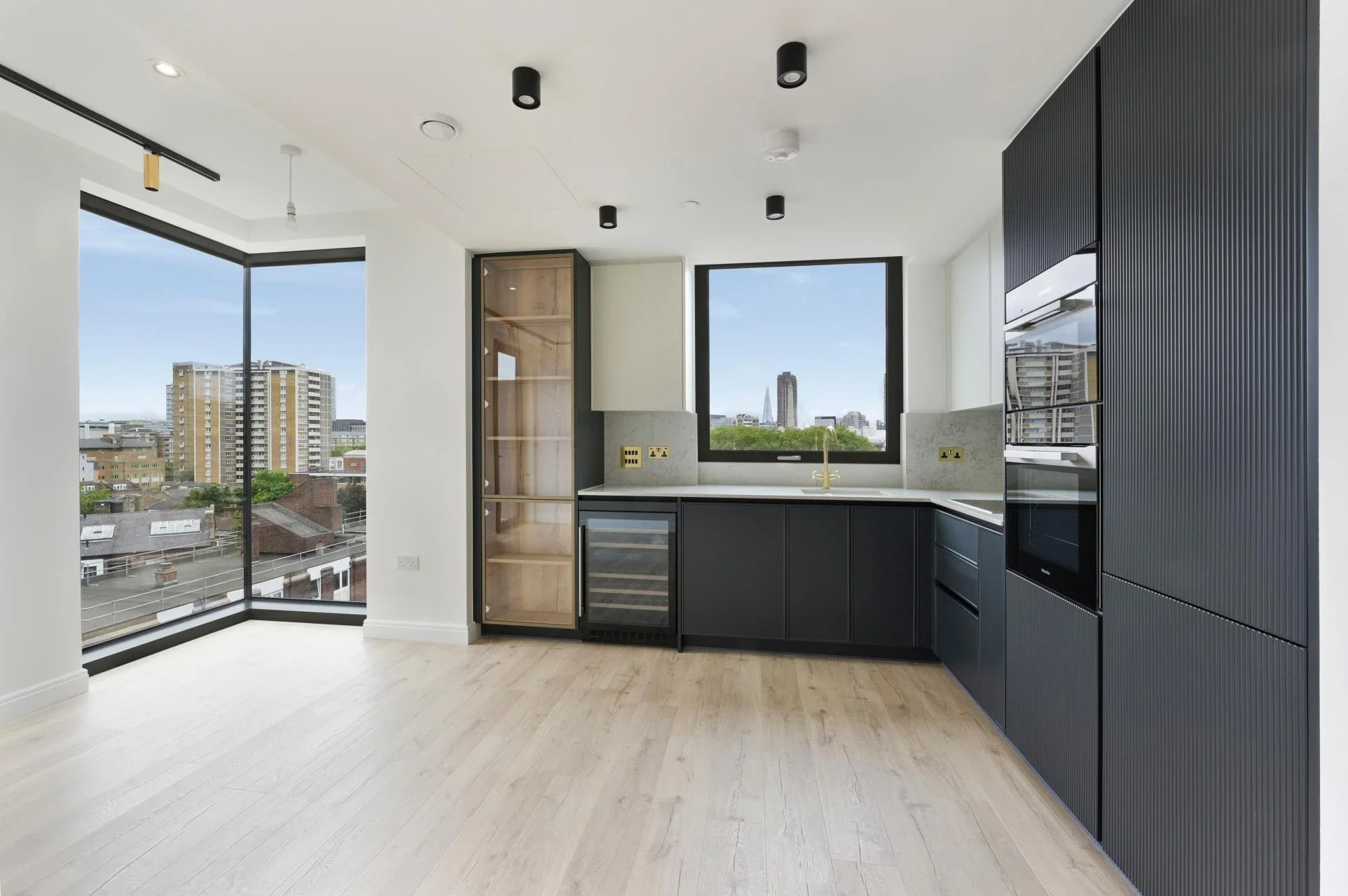 Flat Dingley Road in Greater London