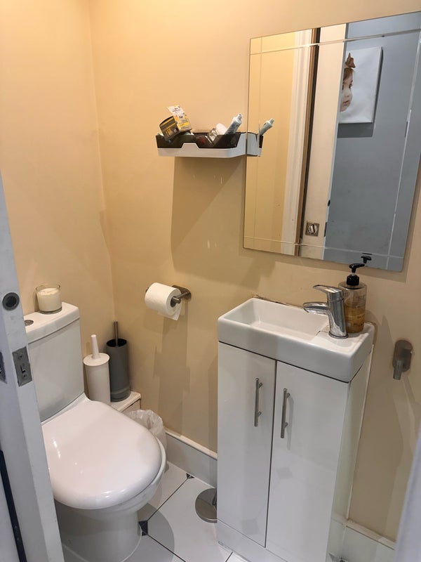 Room Elliscombe Road in Greater London