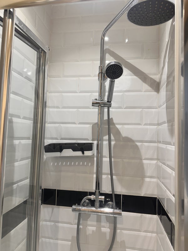 Room Elliscombe Road in Greater London