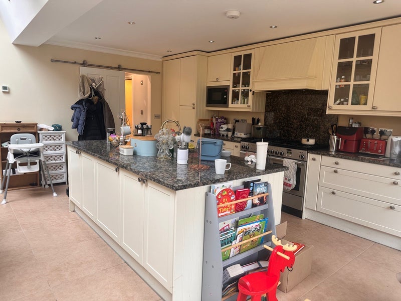 Room Elliscombe Road in Greater London