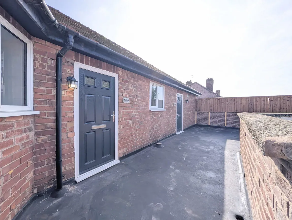 Flat Ranelagh Drive in Southport