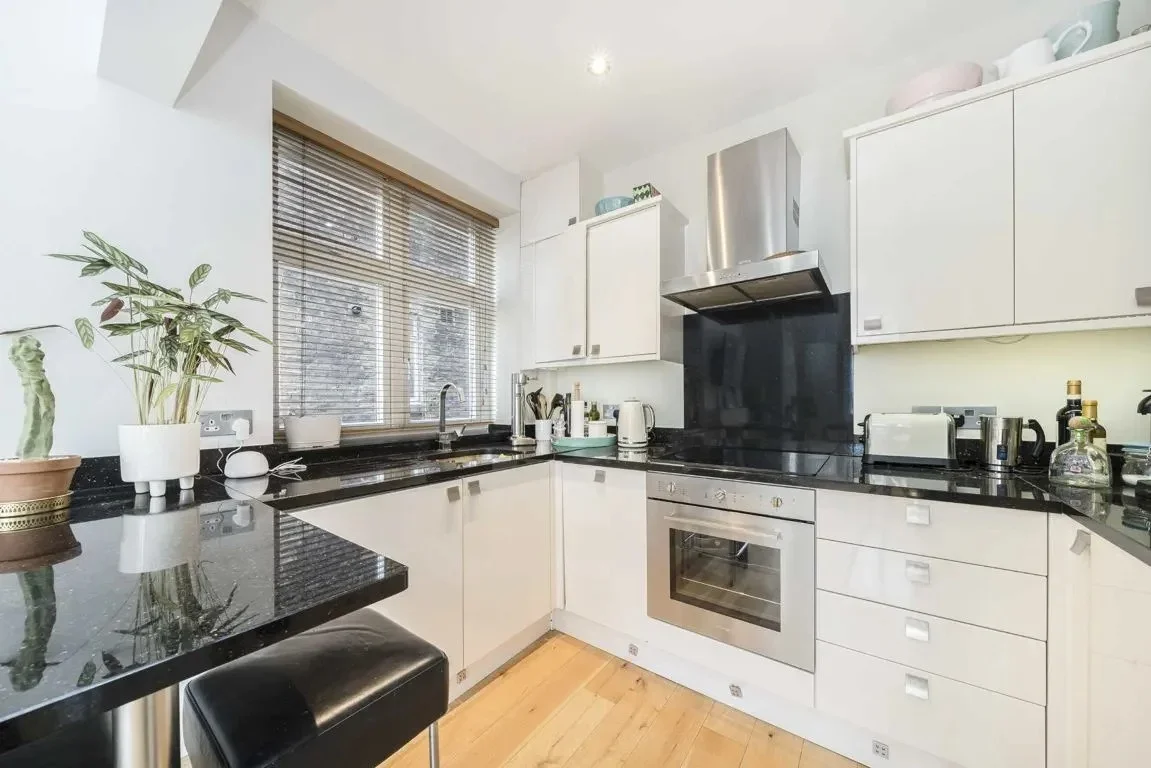 Flat Hamilton Terrace in City of Westminster