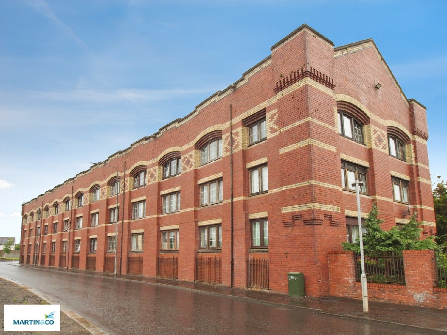 Flat Inchinnan Road in Paisley